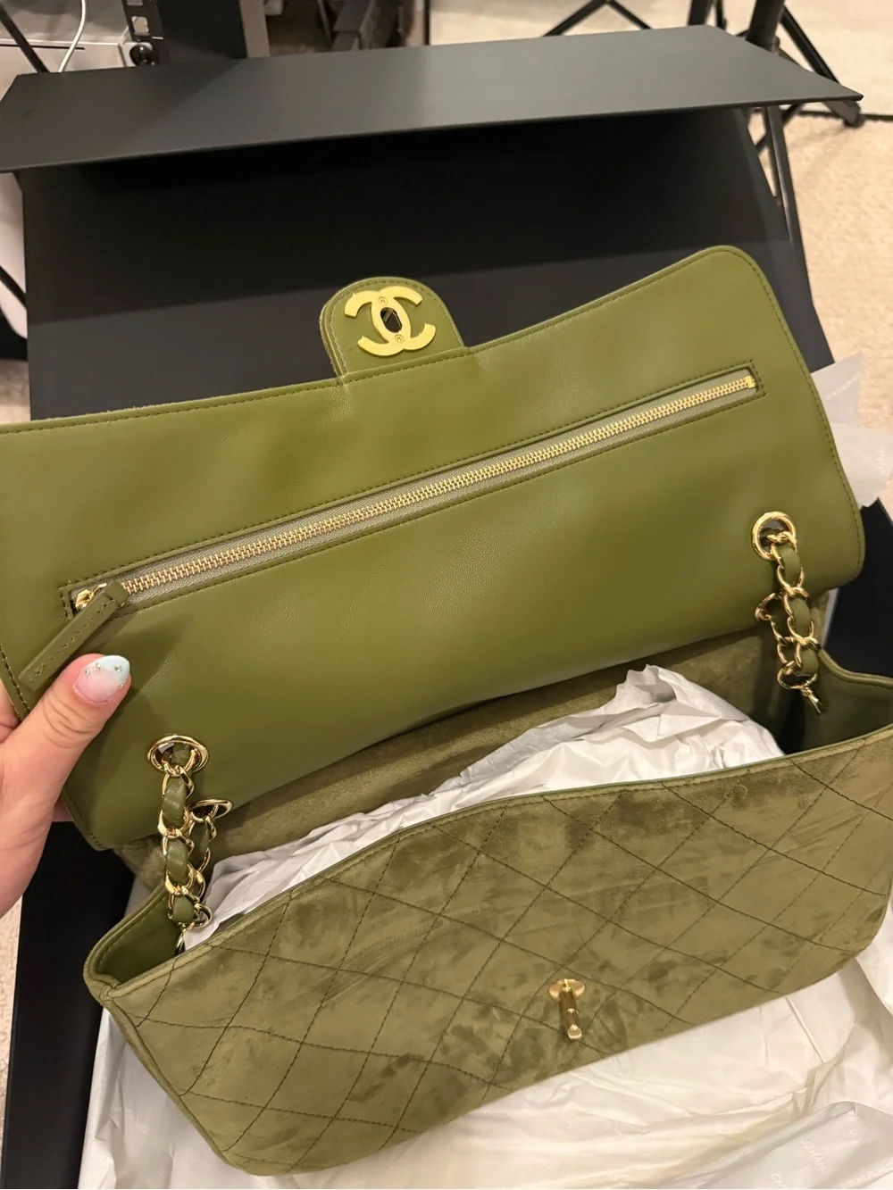 CHANEL maxi flap